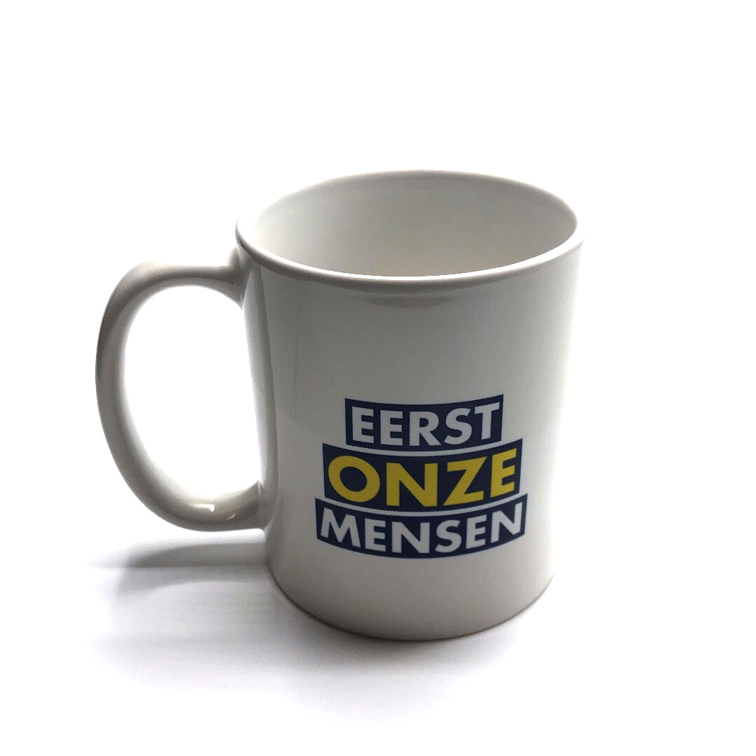 Koffiemok "Eerst Onze Mensen"